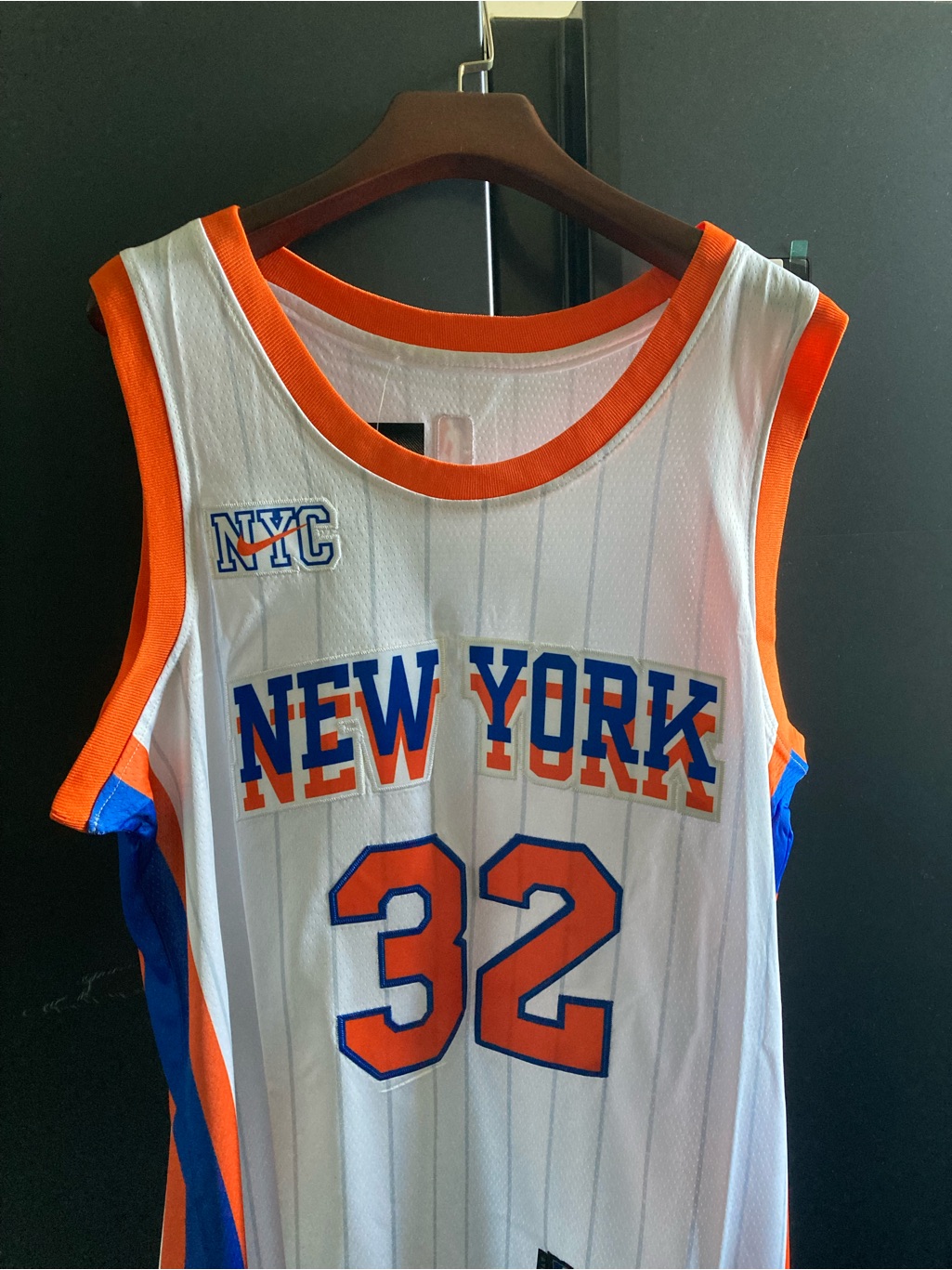 New York White Orange Blue #32 Towns